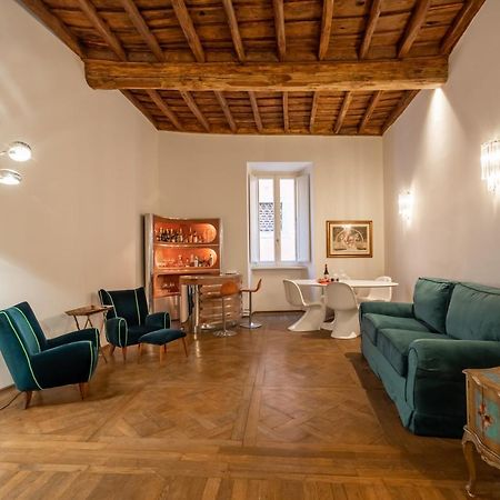 Апартаменты Chic And Style In Historical Via Giulia Рим Экстерьер фото